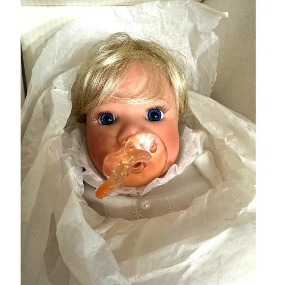 Lee Middleton 1999 Original Doll Model 00200 #2678- "Heavenly-NEW! - Picture 1 of 11